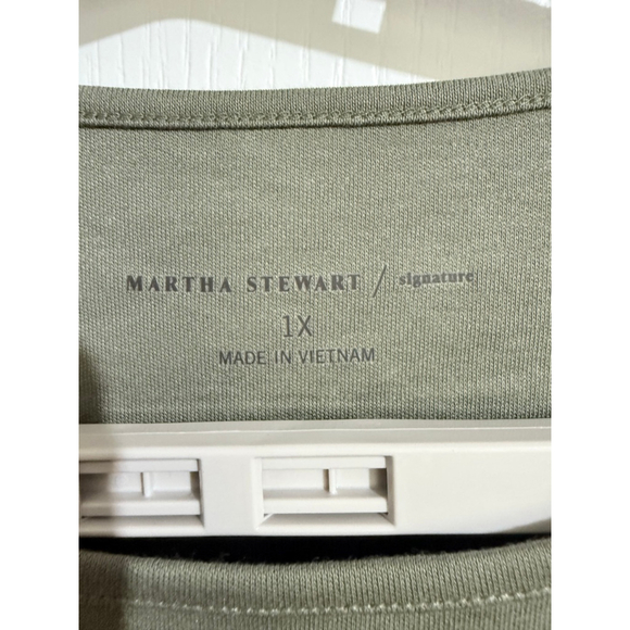 Women's Martha Stewart Signature Dusty Olive Short Sleeve Tunic 1X - Picture 3 of 8